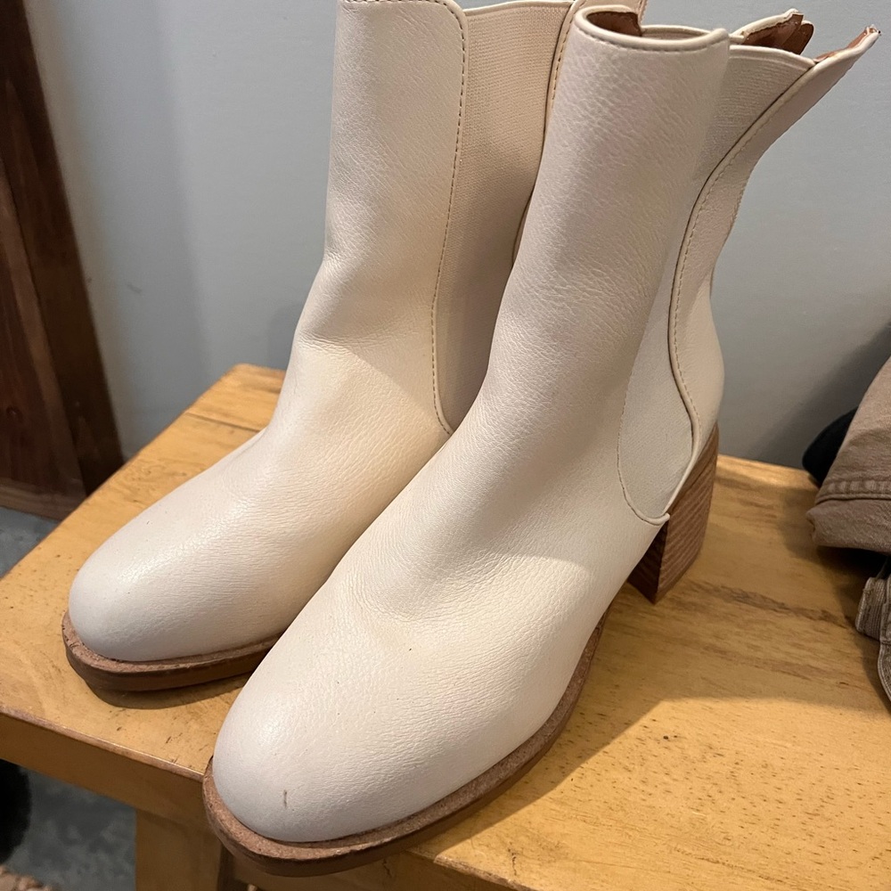 Elegant Cream Ankle Boots